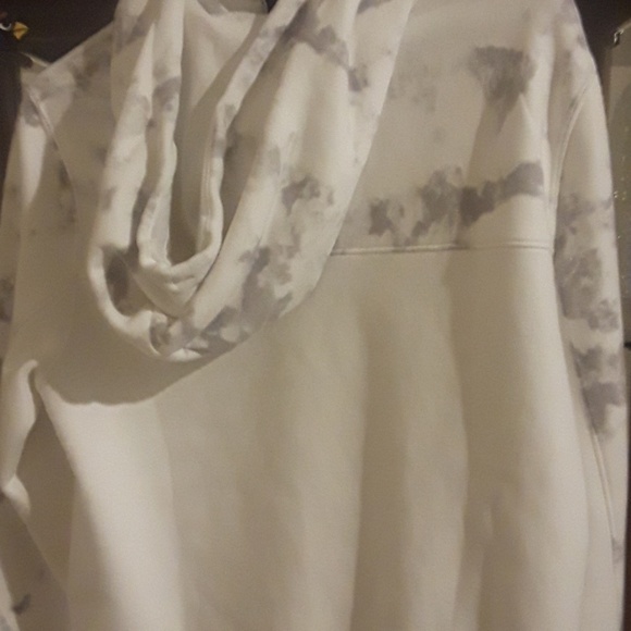 Holister jacket /sweater - Picture 2 of 3